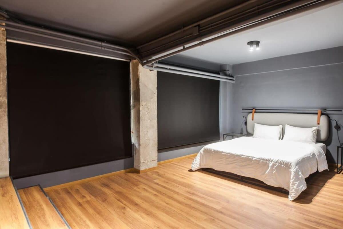 Trendy Industrial Apt Next To Museum Of Acropolis เอเธนส์ ภายนอก รูปภาพ
